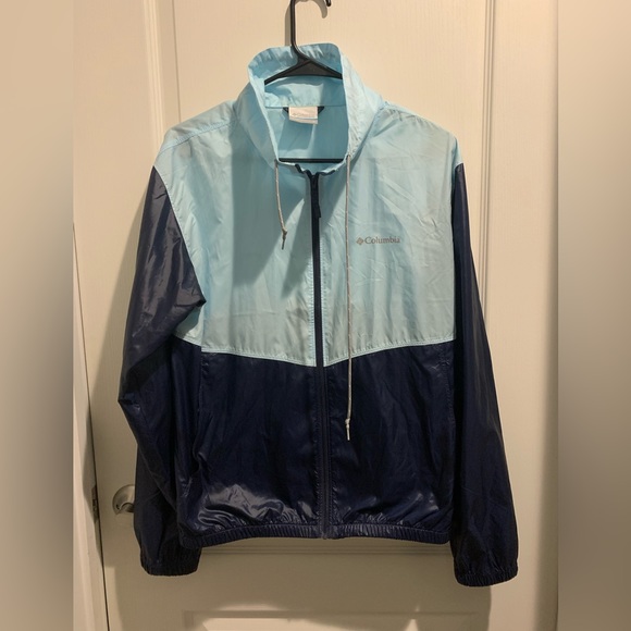 Columbia Women’s Medium Thin Rain Jacket Colorblock Light Blue/Dark Blue Casual - Picture 1 of 5